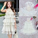 Dress เดรสสายคล้องคอ อกมีเข็มกัดดอกไม้ ตัวเดรสเย็บระบายเป็นชั้นๆทั่วทั้งตัว ใส่โชว์หลัง ซิปหลัง ใส่สบาย : สินค้าคุณภาพ (พร้อมส่ง)