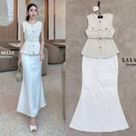 เซต3ชิ้นเซตติดแกรมเสื้อทวิตคอกลมแขนกุดกระดุมทองเข้าทรงสวยมาพร้อมเข็มขัดเข้าชุดใส่คู่กระโปรงผ้าซาตินทรงหางปลามีซับใน ใส่สบาย : สินค้าคุณภาพ (พร้อมส่ง)