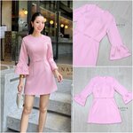 มินิเดรสสีชมพูแขน 3 ส่วน แต่งดีเทลปลายแขนบานนิดหน่อยเพิ่มโบว์เล็กมีความน่ารักมากขึ้น ใส่สบาย : สินค้าคุณภาพ (พร้อมส่ง)