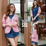 เสื้อเชิ้ตยีนส์ผ้าฟอกนิ่มเย็บต่อแขนผ้ายืด สีเดียวกับเสื้อกั๊กผ้ายืดด้านนอก แต่งอาร์ม ช่วงอก งานสวยเก๋ผ้าดีมากจะจับแยกชิ้น หรือใส่เป็นเช็ตก็สวยคุ้มมากค่า : สินค้าคุณภาพ (พร้อมส่ง)