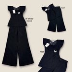 : เซท 3 ชิ้น เสื้อแต่งระบายคอปกติดแขนกระดุมแป๊กซ่อนด้านใน มาพร้อมกางเกงขายาวเอวสูง มาพร้อมเข็มกลัดผีเสื้อสีทอง ใส่สบาย : สินค้าคุณภาพ (พร้อมส่ง)