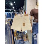 กางเกงยีนส์ขาสั้น ทรงเอวสูง รุ่นนี้บอกเลยทรงสวยมาก เนื้อผ้ายีนส์ยืด รุ่นนี้ทำจากผ้ายีนส์เนื้ออย่างดี ทรงเป๊ะมากๆๆ ใส่สบาย : สินค้าคุณภาพ (พร้อมส่ง)