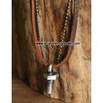 สร้อยหนังพร้อมโซ่ จี้หัวน๊อต