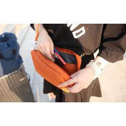 DINIWELL กระเป๋าสะพายข้าง ขนาดกลาง พาดลำตัว กันน้ำ ช่องเยอะ คุณภาพดี สายสะพายเงาสวย มี 5 สีให้เลือก