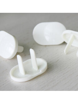 ที่อุดรูปลั๊กไฟ กันไฟดูดเด็ก ที่ปิดปลั๊กไฟ 2 รูขา NanaBaby Electric Shock Safety Socket Protective Cover