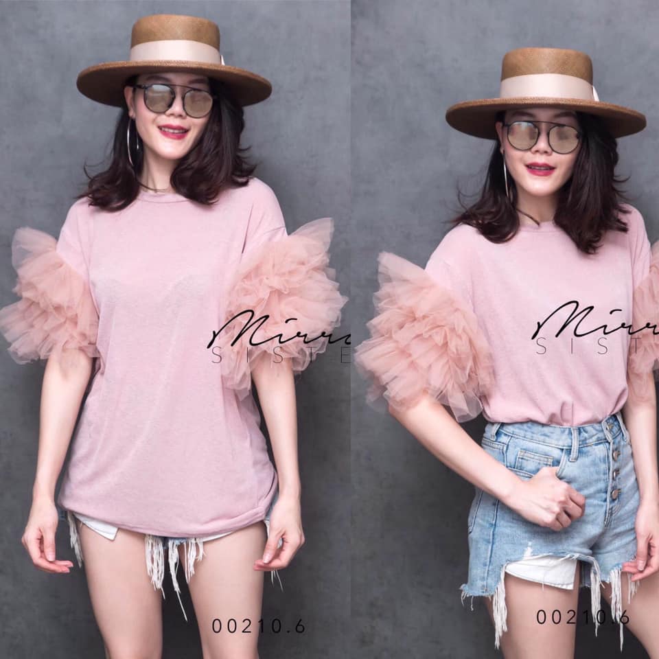 เสื้อยืดแขนสั้นฟู่ฟ่าตัวเก๋! มีดีเทลแต่งระบายฟูฟ่องที่แขน น่ารักที่สุด : สินค้าคุณภาพ (พร้อมส่ง)