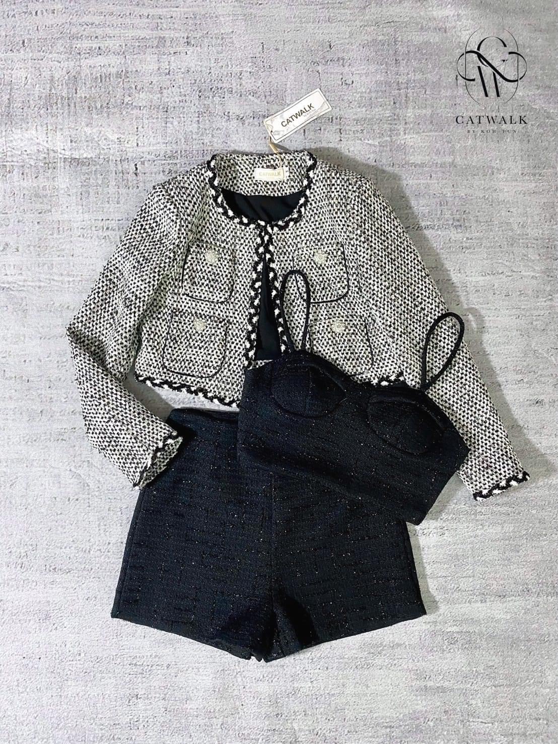 เซตเสื้อคลุมผ้าทวิต+เสื้อสายเดี่ยว+กางเกงขาสั้น เนื้อผ้าเกรดเอ ผ้าทอลายสวย ใส่สบาย : สินค้าคุณภาพ (พร้อมส่ง)