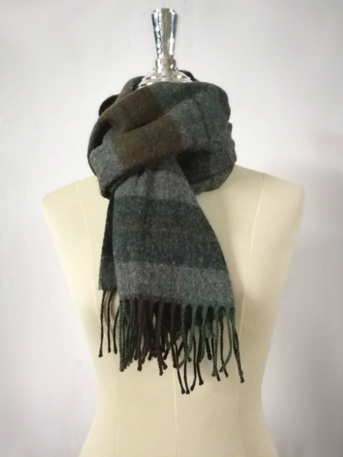 ผ้าพันคอขนสัตว์ สวยคลาสสิค อุ่นติดลบ (ของใหม่)