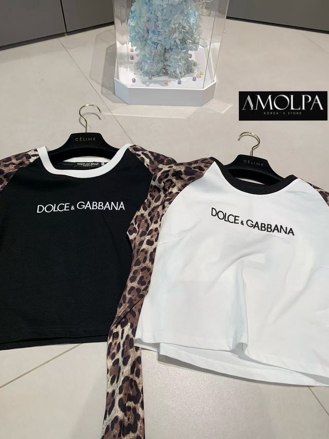 เสื้อแขนยาว DOLCE&GABBANA งาน hiend แต่งแขนลายเสือ หน้าอกปักอักษร งานสวยมากๆ ใส่ได้บ่อย ใส่สบาย : สินค้าคุณภาพ (พร้อมส่ง)