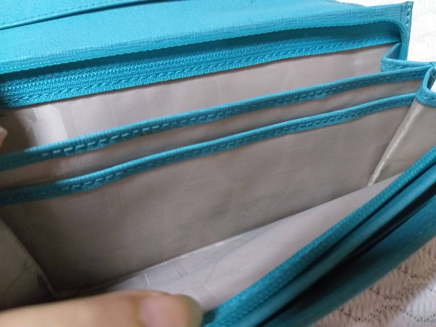 กระเป๋าสตางค์ FURLA หนังแท้ เรียบหรู