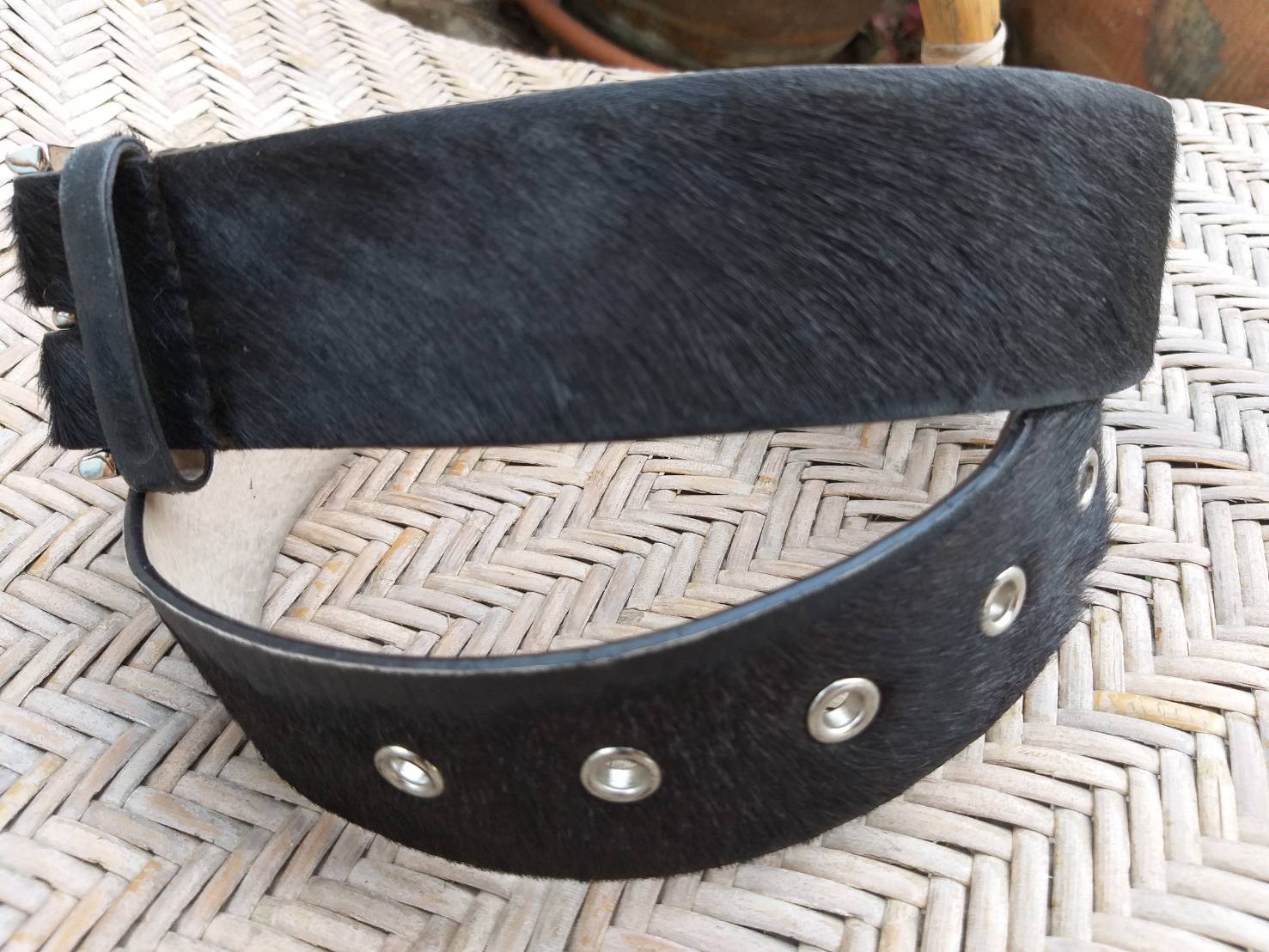 เข็มขัดหนังแท้ขนวัว Kumikyoku