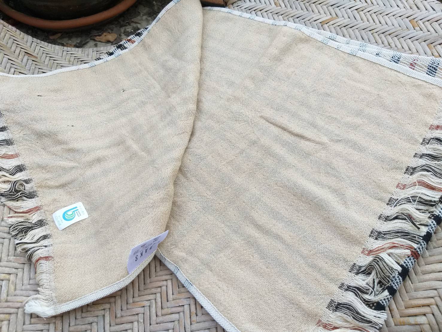 ผ้าพันคอ DAKS ผ้าดีมาก เก๋มาก สวย (ของใหม่)