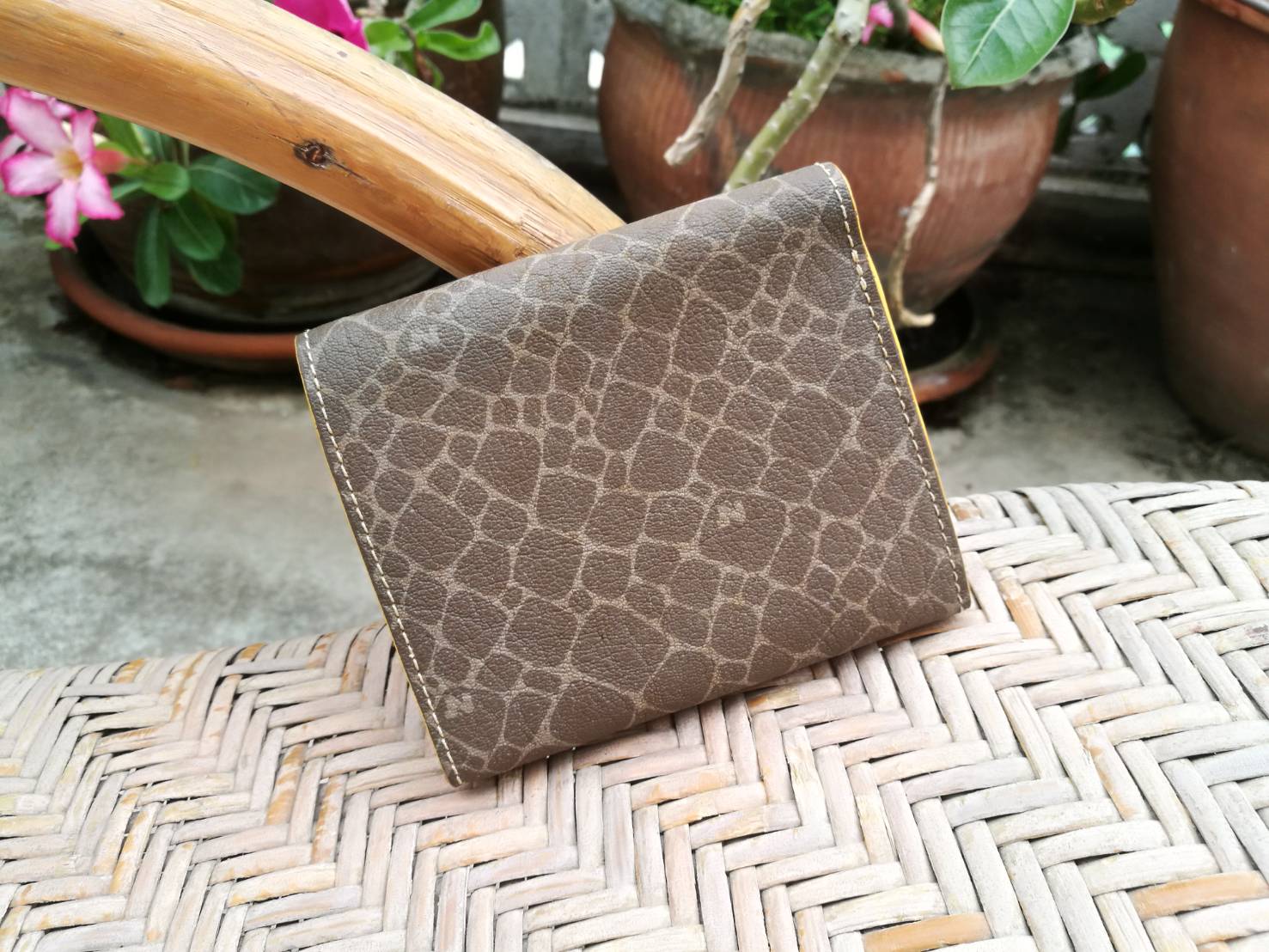 กระเป๋าสตางค์ NINA RICCI สวยมาก