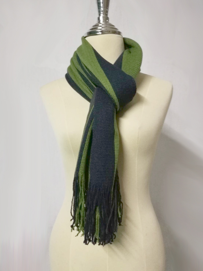 ผ้าพันคอไหมพรม GAP (ของใหม่)