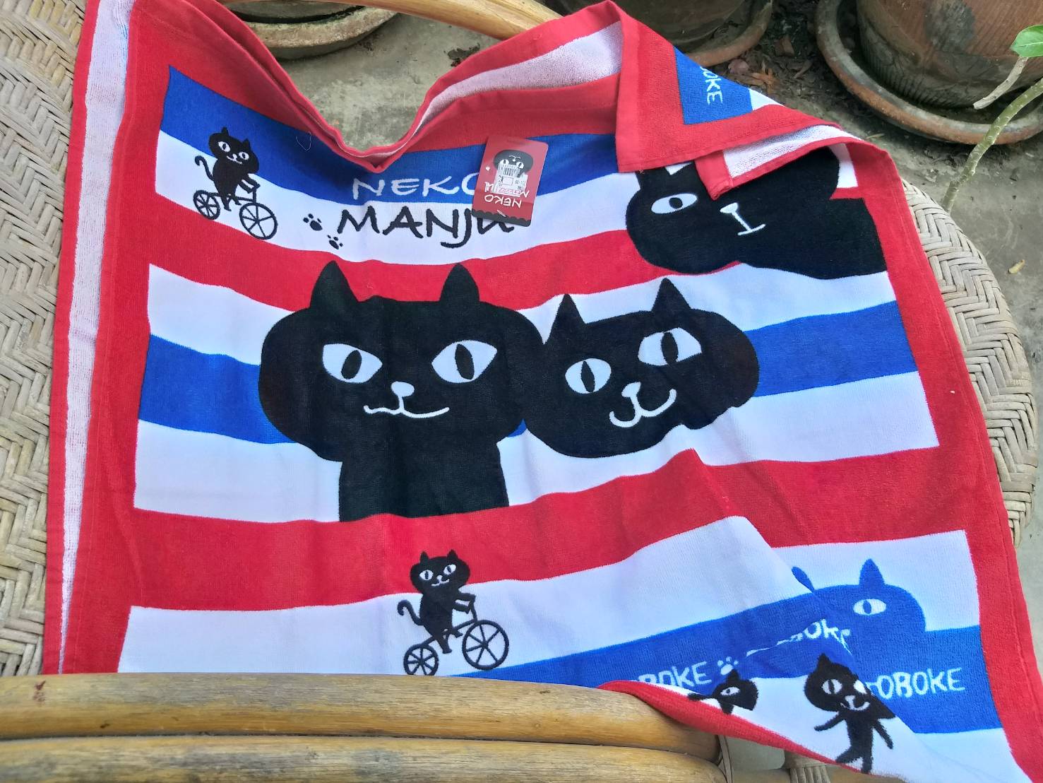 ผ้าขนหนู NEKO MANJU ลิขสิทธิ์แท้ (ของใหม่)