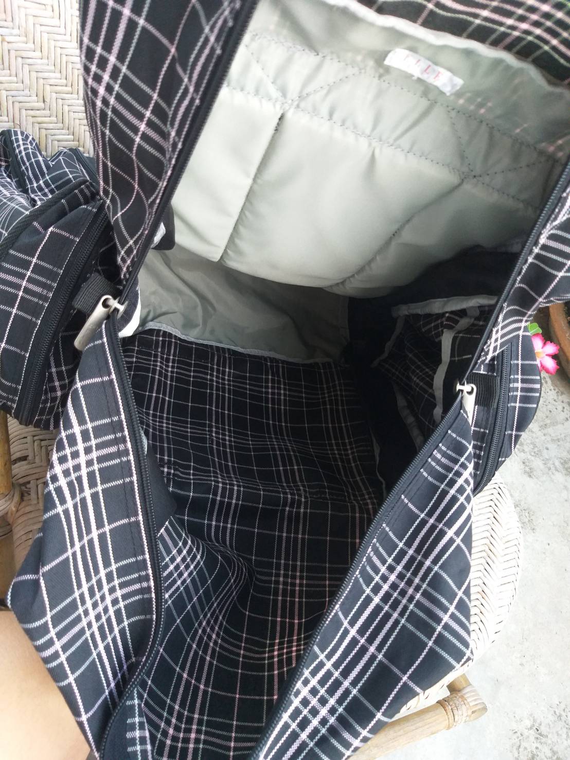 กระเป๋าเป้ ELLE ใบใหญ่มาก ใส่เสื้อผ้าเดินทาง