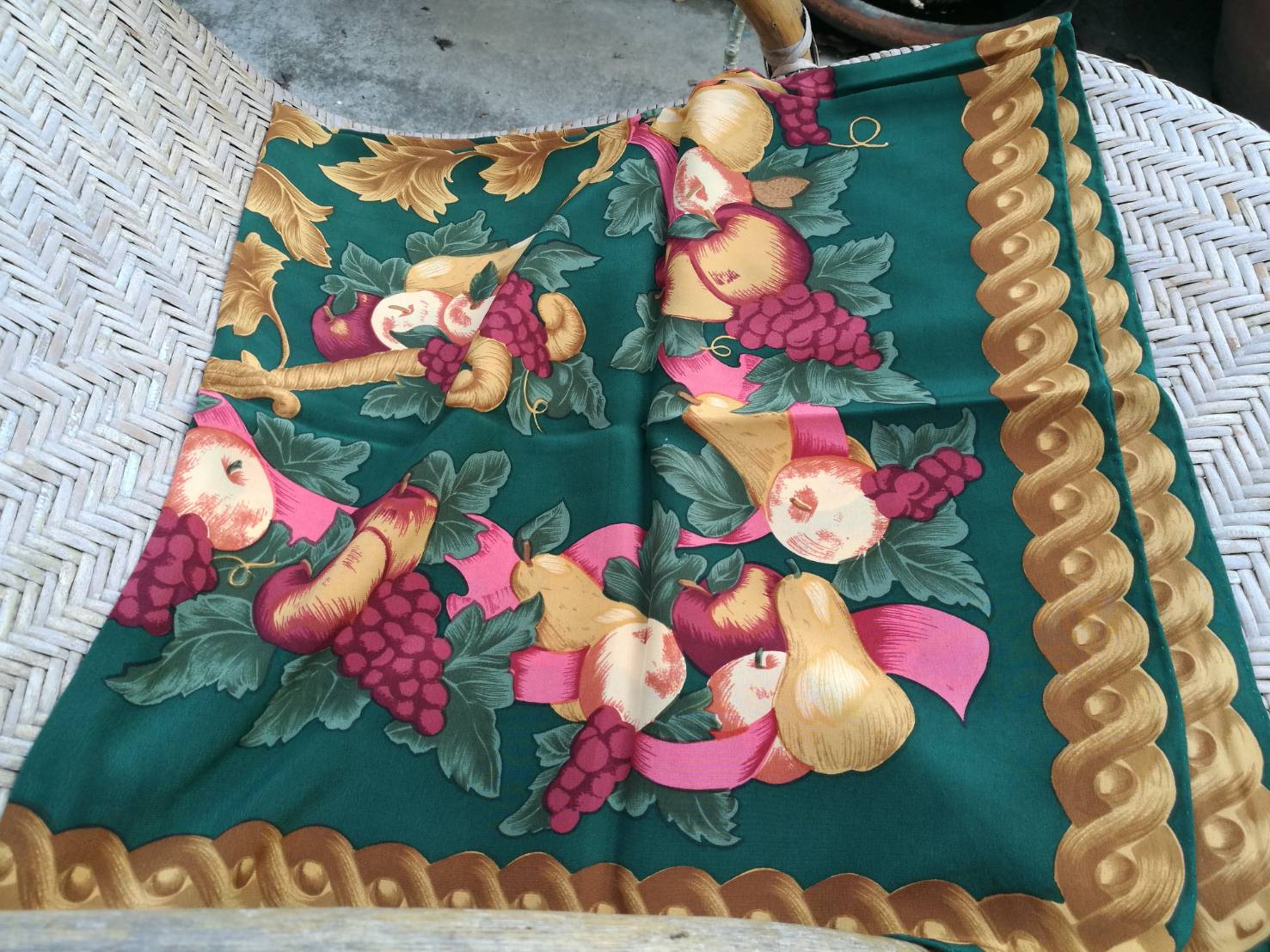 ผ้าคลุมไหล่ ผ้าผูกคอ 100% Silk