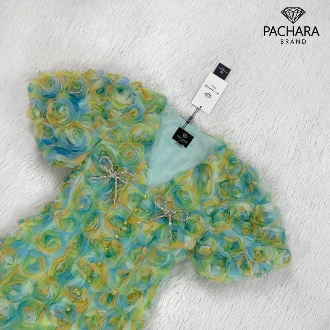 เดรสสั้นคอวีแขนตุ๊กตาสีเขียวพาสเทล ปักดอกกุหลาบ 3D อัดแน่นหลายร้อยดอกทั้งชุด ใส่สบาย สินค้าคุณภาพ (พร้อมส่ง)