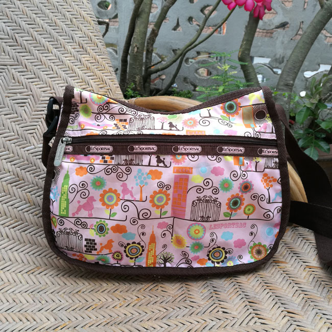 กระเป๋า Lesportsac CLASSIC HOBO