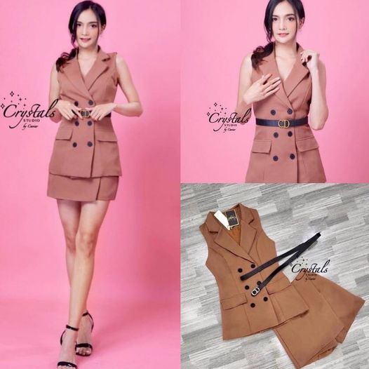 ชุดเสื้อสูทคอปก ติดกระดุมหน้า มีกระเป๋าล้วงจริงตามแบบ มาคู่ กับกางเกงกระโปรงขนสั้น ทรงเป้ะสวยเว่อวัง งานผ้าขั้นเทพ คัตติ้งเนี้ยบ รีดอัดกาวทั้งชุด . สินค้าคุณภาพ (พร้อมส่ง)