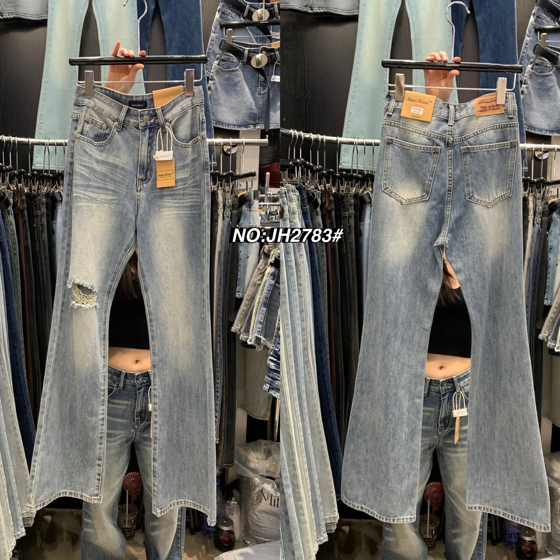 กางเกงทรงกระบอกที่แซปที่สุดในปฐพีนี้ ฮิตกันมากกก (ผ้าไม่ยืดคะ) งานปังที่สุด ฟอกสีสวย เพิ่มความสูงให้เมื่อสวมใส เอวสูงปรี๊ดปิดสะดือ ความยาวไม่เต่อ ทำขาดเข่าข้างหนึ่ง ใส่สบาย : สินค้าคุณภาพ (พร้อมส่ง)