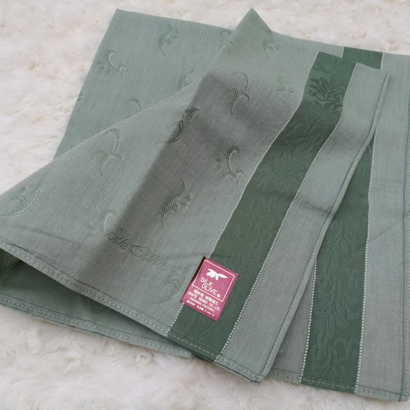 ผ้าเช็ดหน้าชาย แบรนด์ SILK OLIVE ผ้าทอสวยมาก
