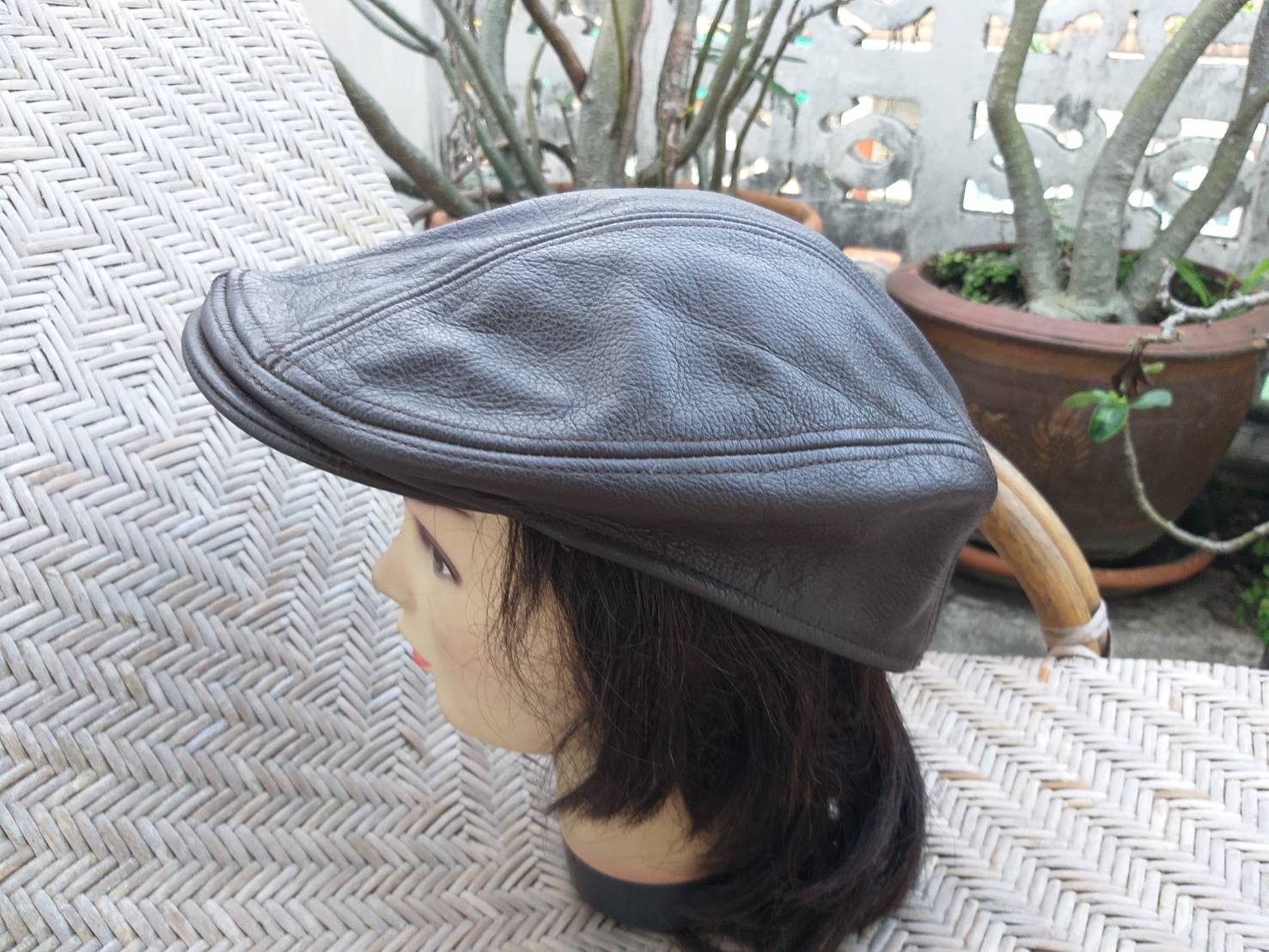 หมวกติงลี่ Flat cap หนังแท้ Made in USA