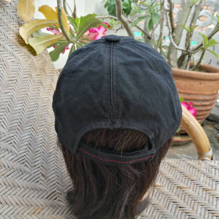 หมวกแก๊ป adidas สีดำล้วน