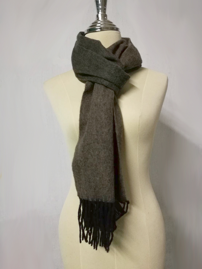 ผ้าพันคอ Lampwool สีสวยมาก อุ่นติดลบ (ของใหม่)