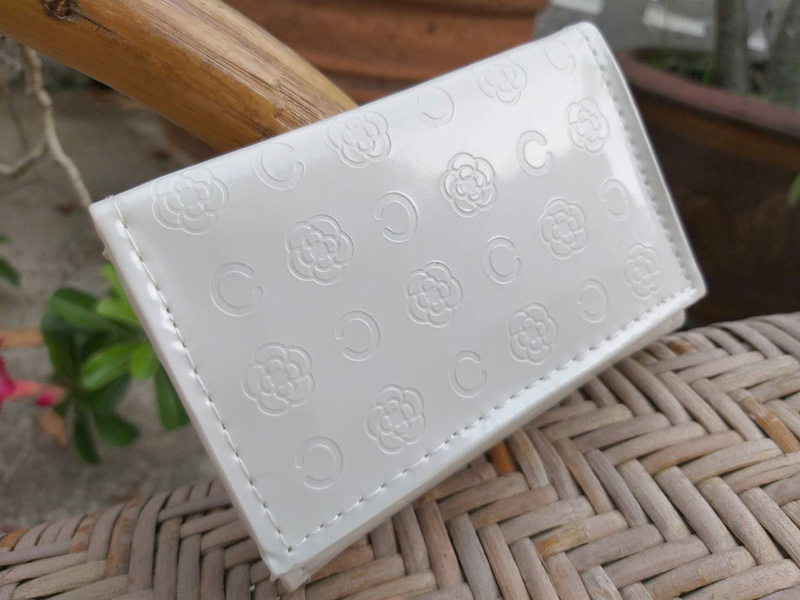 กระเป๋าสตางค์ CLATHAS (ของใหม่)