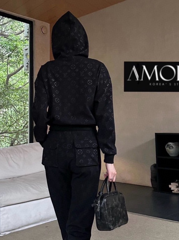 SET JACKET LV งาน Hiend เนื้อผ้าดีม๊าก ผ้าใส่สบายมาก : สินค้าคุณภาพ (พร้อมส่ง)