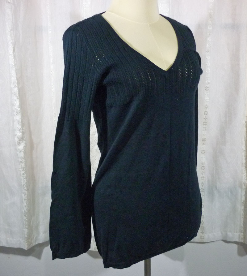 เสื้อไหมพรม Uniqlo SzM เสื้อสวยเก๋มาก ผ้าดีมาก