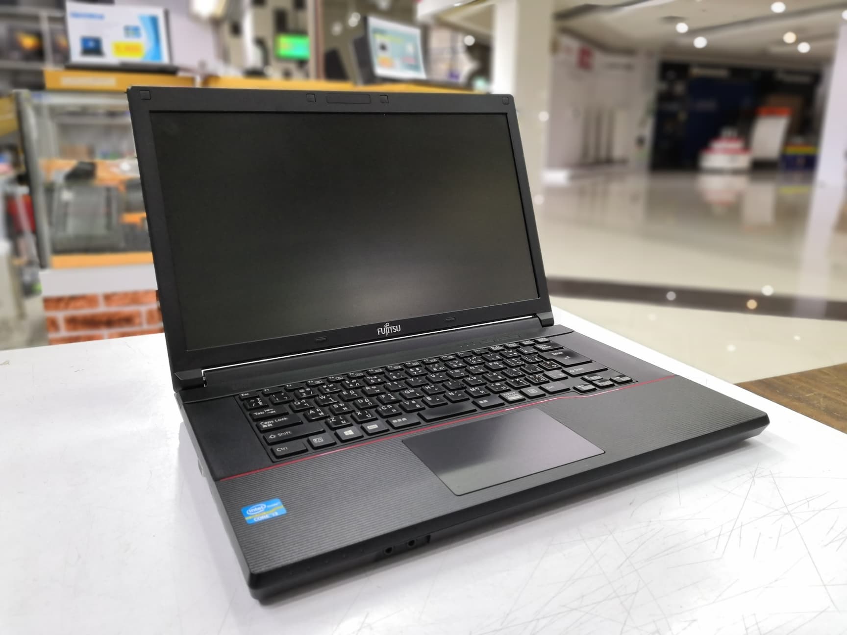Notebook Fujitsu LifeBook ราคา 4,900 บาท หน้าจอ 15.6 นิ้ว