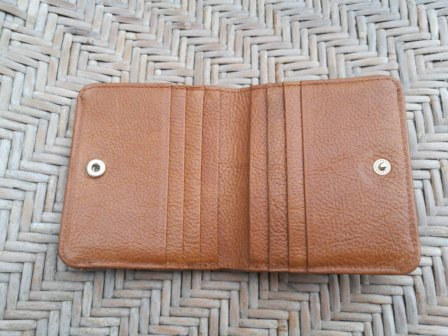 กระเป๋าสตางค์หนังแท้ปั๊มลายแมวเหมียว น่ารักมากกกก