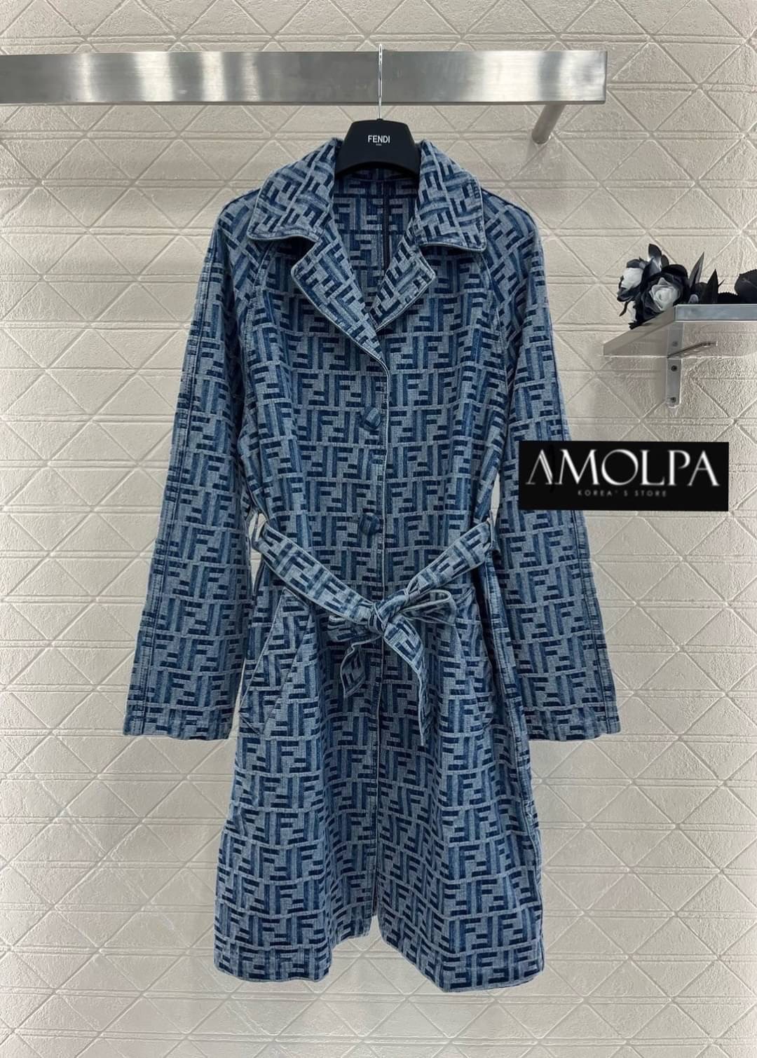 DRESS FENDI DENIM เดรสยีนส์ เนื้อผ้าดีมาก มีน้ำหนักสุดๆ ห้ามพลาดเลยน๊า สวยสุดๆ : สินค้าคุณภาพ (พร้อมส่ง)