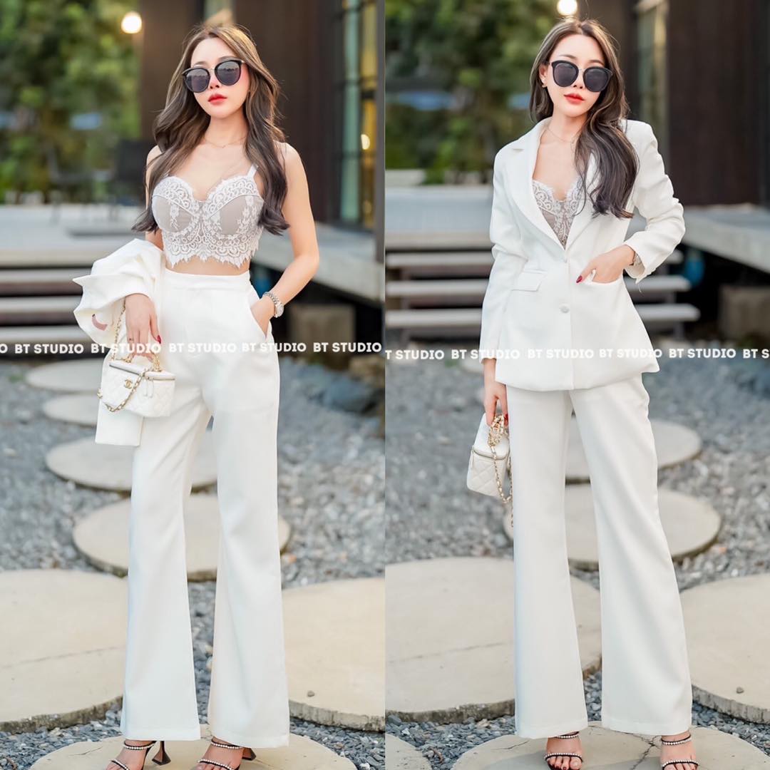 เซท 3 ชิ้น เสื้อเบเซอร์แขนยาวคอปก ปลายแขนแต่งกระดุมทั้งสองข้าง แมทซ์กับเสื้อ บราสั้นซิปหลัง ช่วงอกเสริมฟองน้ำ สายปรับได้ แมทซ์กับกางเกงขายาวเอวสูง : สินค้าคุณภาพ (พร้อมส่ง)