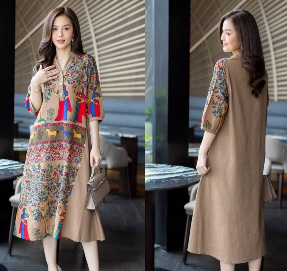 เดรสเชิ้ตผ้าฝ้ายลินินเกาหลี ตัดต่อแถบสีพื้น พิมพ์ลวดลายการเล่าเรื่องสไตส์อียิปต์กราฟฟิก ตัดด้วยสีผ้าพื้นได้อย่างสวยงาม ใส่สบาย : สินค้าคุณภาพ (พร้อมส่ง)