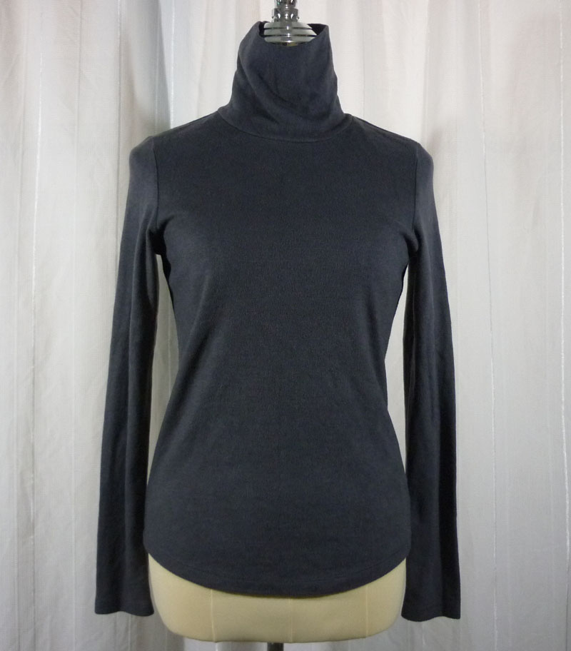 เสื้อคอเต่าผ้าฟลีซ สีเทา Uniqlo SzM