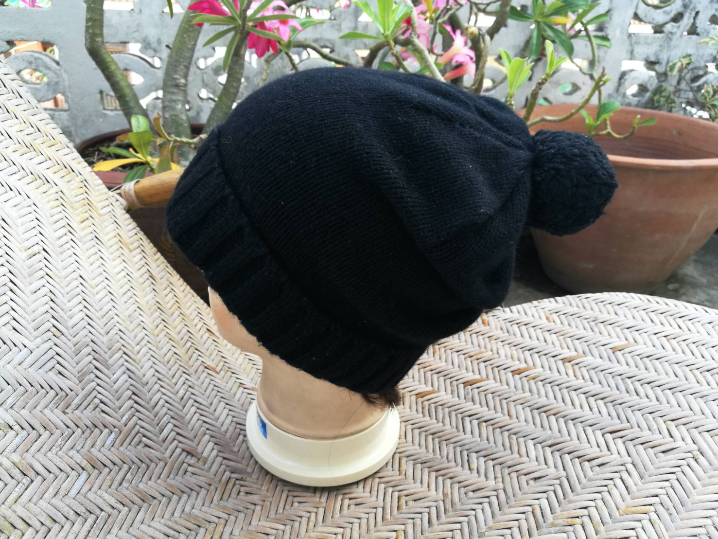 หมวกไหมพรมสีดำ LACOSTE