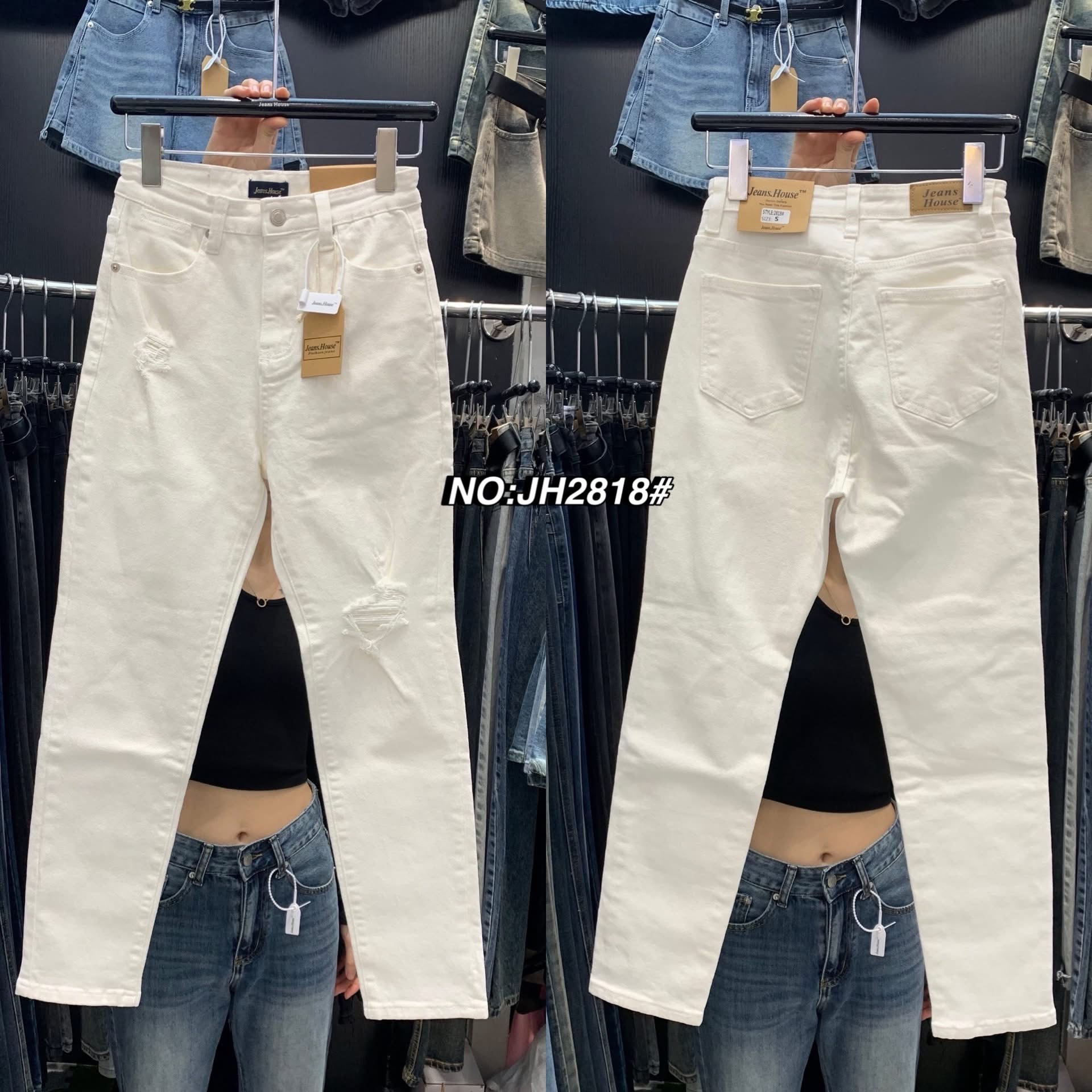กางเกงยีนส์ทรงบอยสีขาว (เป็นผ้ายีนส์ยืดนะค่า) ไม่รัดรูป รุ่นนี้ผ้ายีนส์เนื้อหนา นิ่มสุดๆ ทำขาดนิดๆพองาม ใส่สบาย : สินค้าคุณภาพ (พร้อมส่ง)