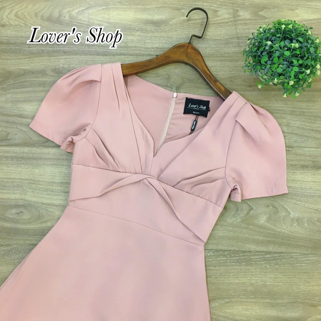 เดรสกระโปรงเรียบหรู ใส่ยังไงก็สวย ดูดีมากๆค่ะ ดีเทลเรียบแต่ดูหรู ช่วงอกเย็บจับจีบ ทรงกระโปรงเป็นทรงเจ้าหญิง ใส่สบาย : สินค้าคุณภาพ (พร้อมส่ง)