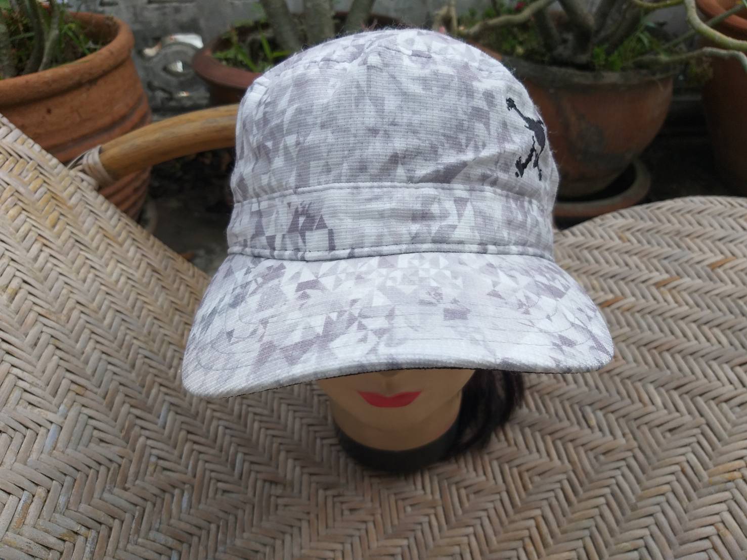 หมวกแก๊ป Oakley น้ำหนักเบา ใส่สบาย