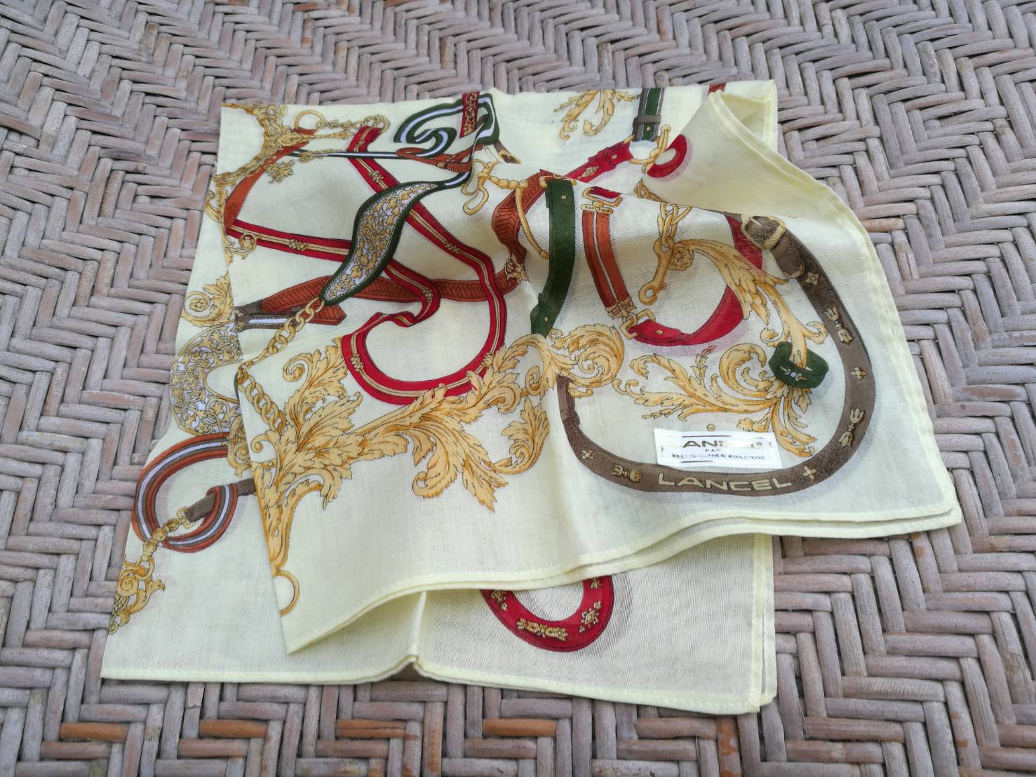 ผ้าเช็ดหน้า LANCEL ลายสวยผ้านุ่มมม