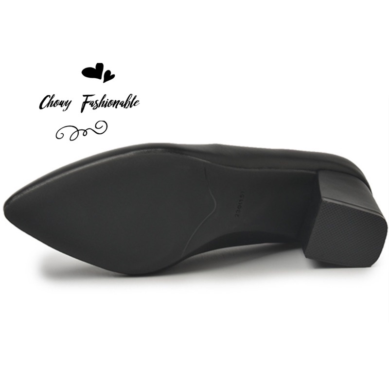 รองเท้าไซส์ใหญ่ 40-45 EU ส้นเตี้ยหัวแหลม หน้ากว้างพิเศษ KR1105