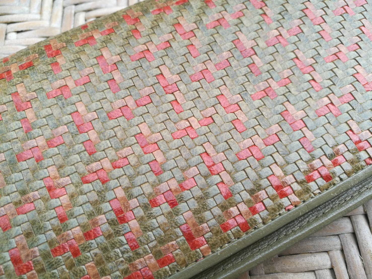 กระเป๋าสตางค์หนังสาน สวยมากกก