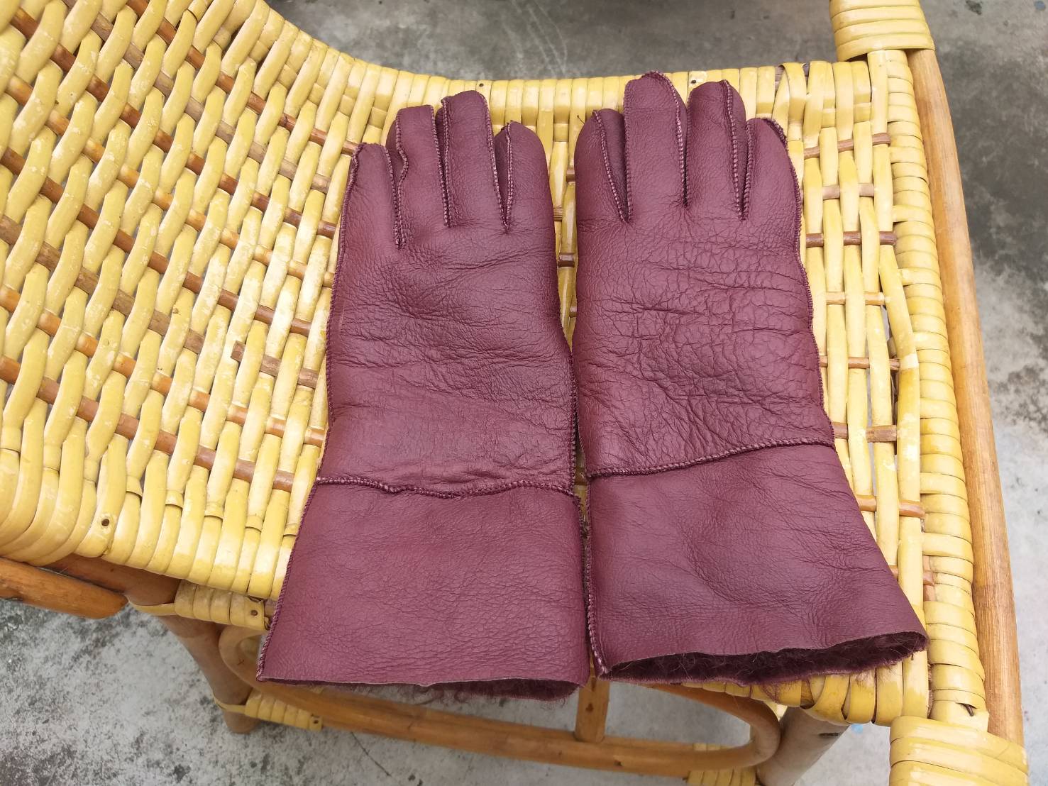 ถุงมือหนังแท้บุขนสัตว์ อุ่นติดลบ