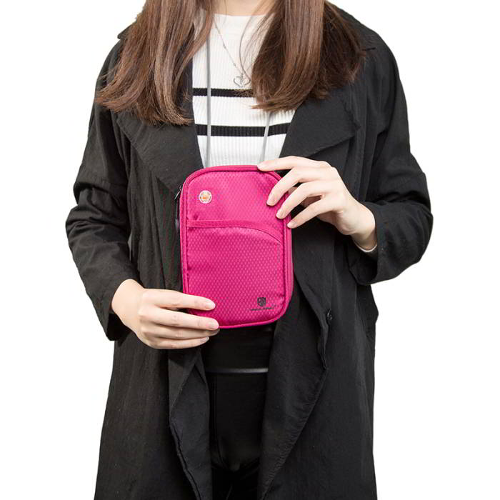 กระเป๋าใส่พาสปอร์ตห้อยคอ คล้องคอได้ กระเป๋าใส่หนังสือเดินทาง ป้องกันการขโมยข้อมูลบัตรเครดิตด้วยคลื่น RFID (Rose Red)