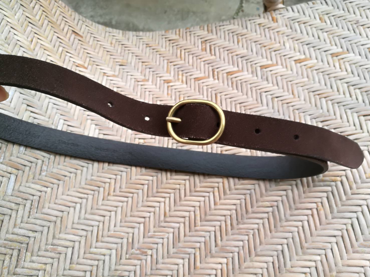 เข็มขัดหนังแท้ หัวเหล็กทอง น่ารักค่ะ (ของใหม่)