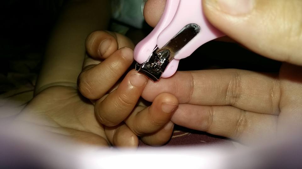 กรรไกรตัดเล็บเด็ก กรรไกรตัดเล็บทารก กรรไกรตัดเล็บเด็กอ่อน Flower Baby 2 Step (วัย 0-12 เดือน +1 ขวบขึ้นไป)