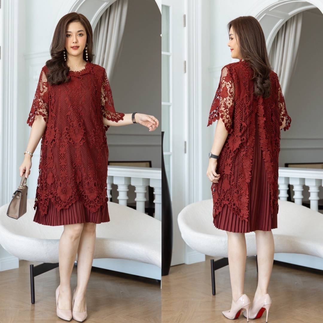 เดรสลูกไม้เนื้อหนาเกรดพรีเมี่ยม มาพร้อมลูกไม้เนื้อหนาสวยมากค่ะ ผสมผสานด้วยผ้าชีฟองอัดพลีทแน่นๆ ใส่สบาย : สินค้าคุณภาพ (พร้อมส่ง)